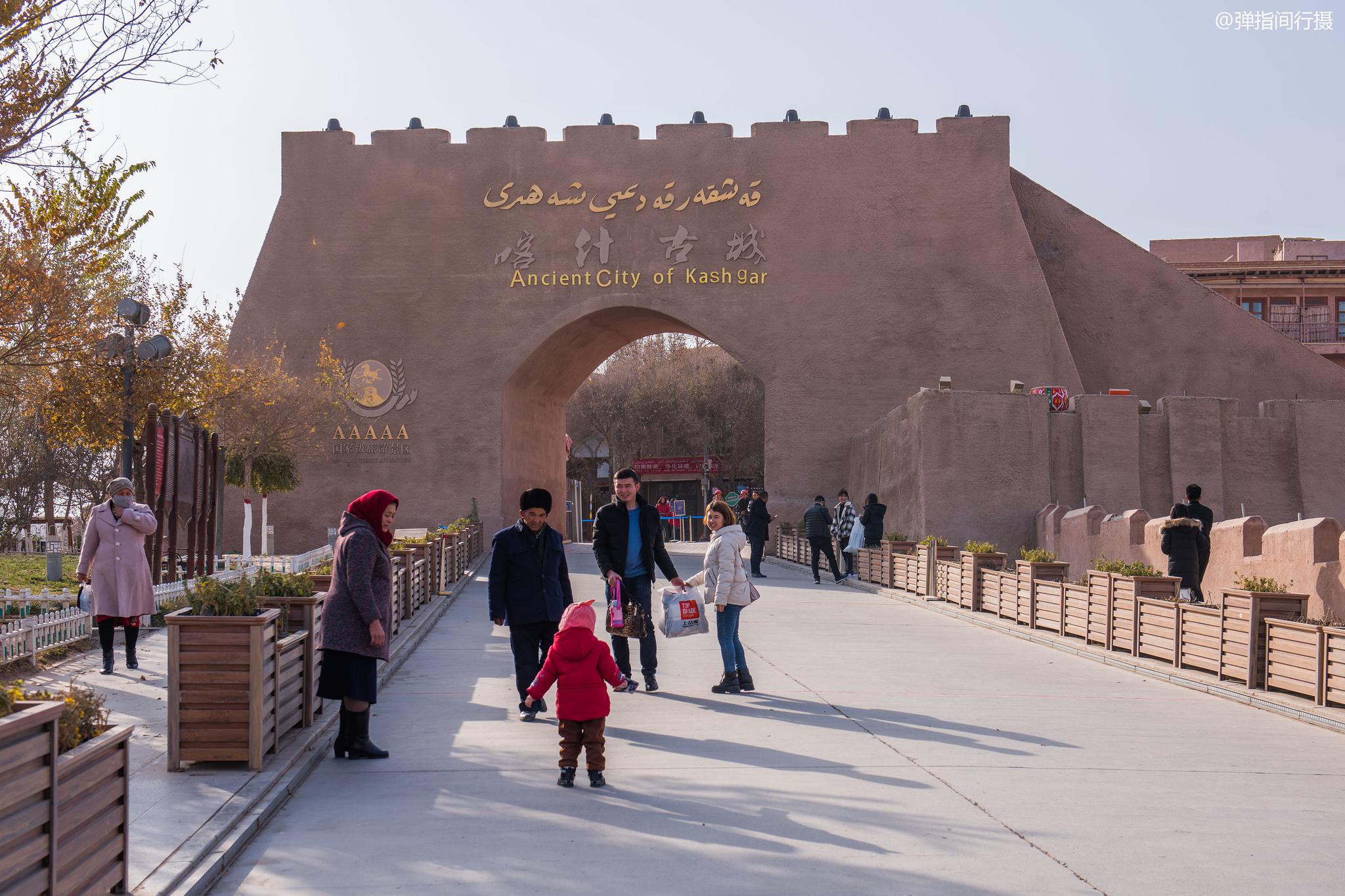 【銀齡疆行】南北疆新國列全軟臥空調(diào)專列十三日環(huán)游