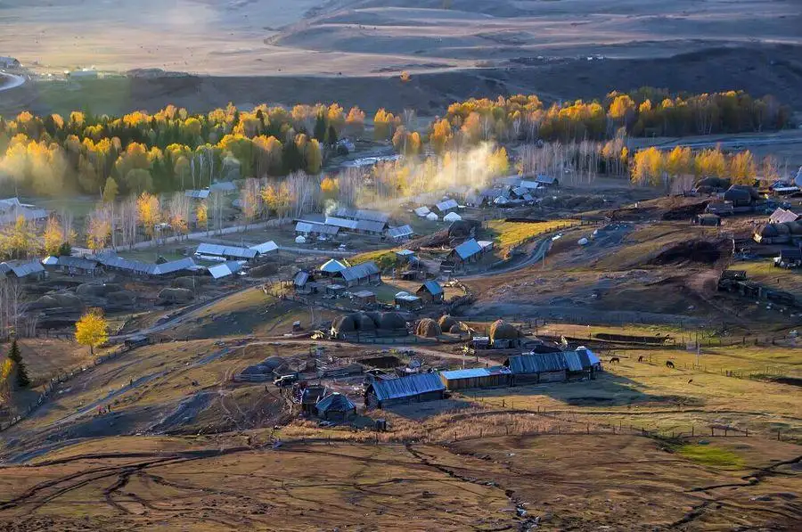 【潮齡疆行】南北疆全軟臥空調(diào)專列十三日環(huán)游