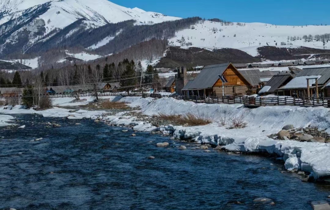 新疆包車一般多少錢？